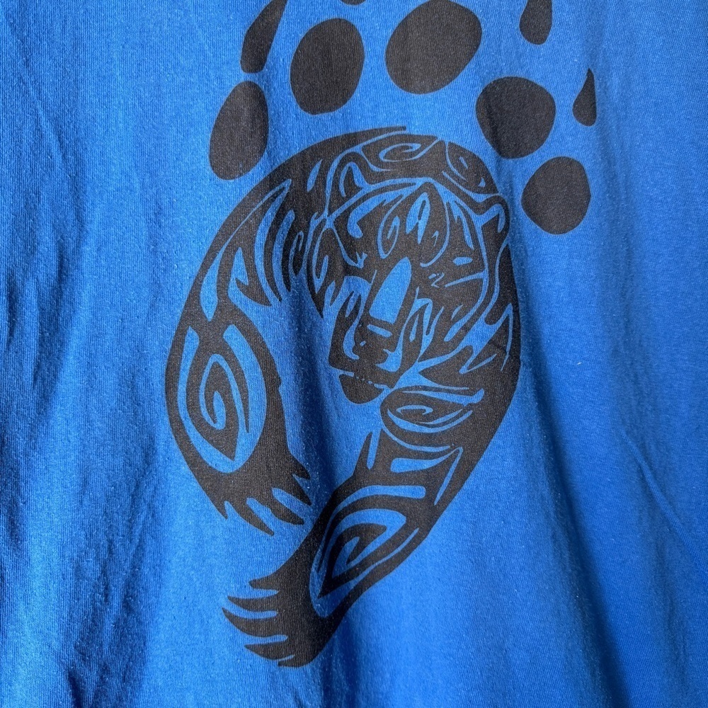 Blue Bear Paw Tribal Graphic T-Shirt - Picture 2 of 3